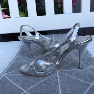 Used le chateaux silver platform heels